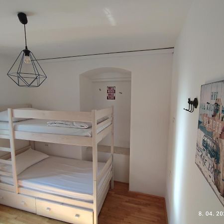 Impact House Split旅舍 外观 照片